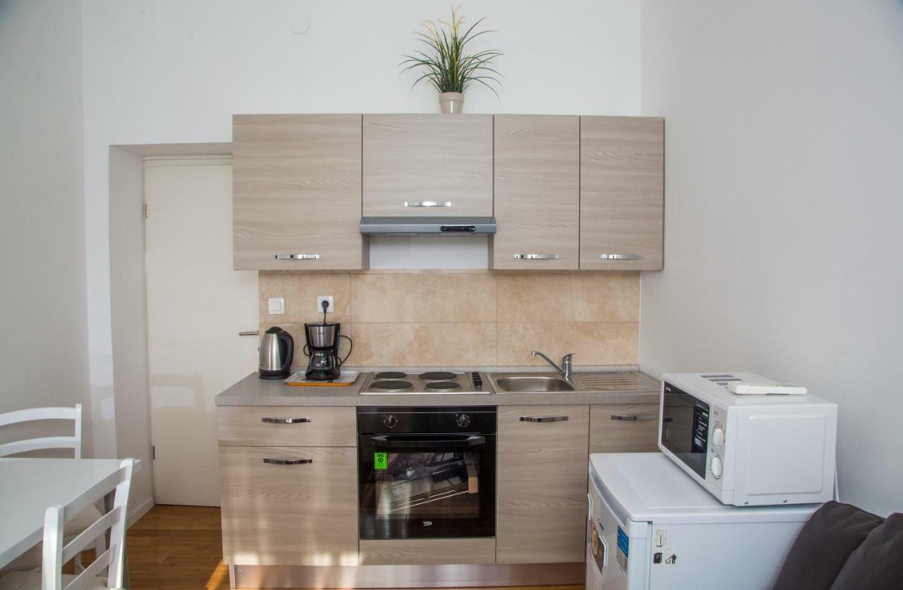 Apartments Victoria ドゥブロブニク エクステリア 写真