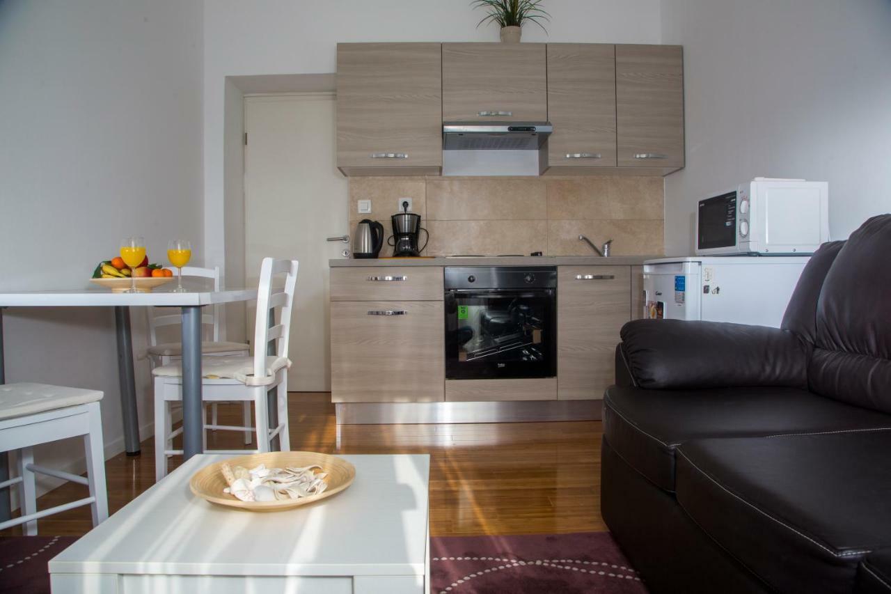 Apartments Victoria ドゥブロブニク エクステリア 写真